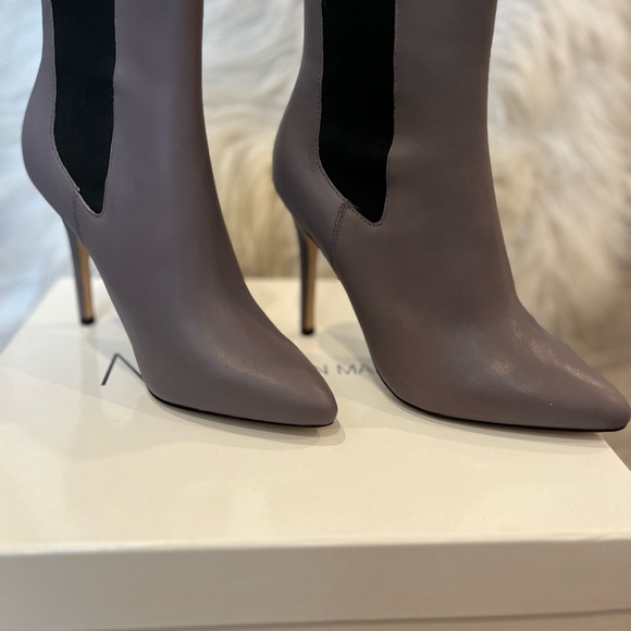 Bran New with Box Neiman Marcus Palazzi Lt Grey Ankle Boot size 6 Gorgeous! - Picture 4 of 10